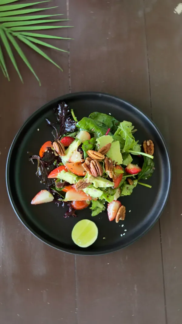 Avocado & Strawberry Salad